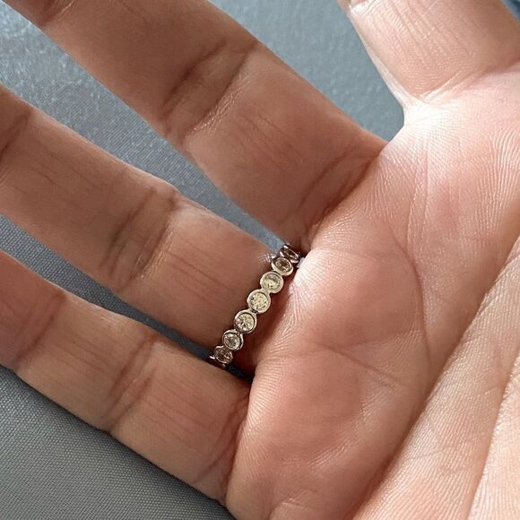 Last 1!! The Brilliant Bezel eternity band with zircon in Sterling Silver 6 - Picture 7 of 8